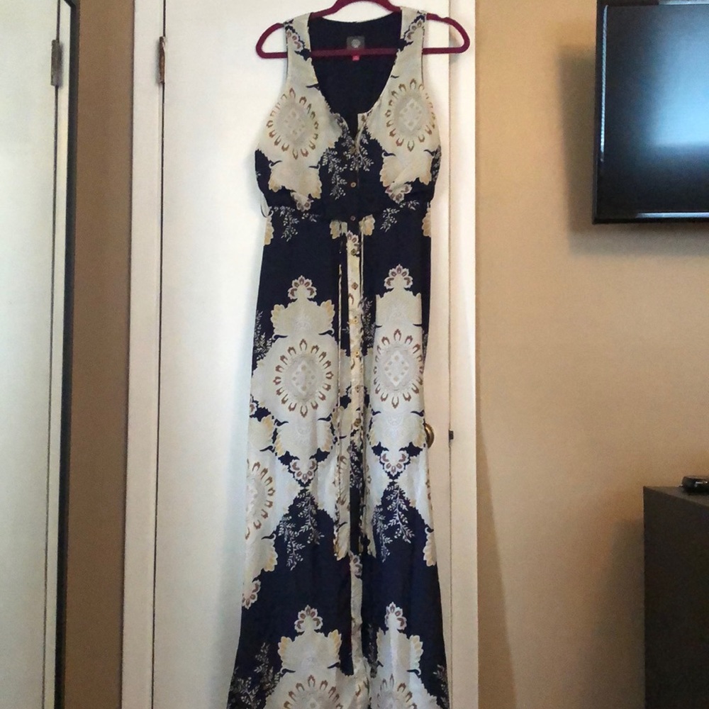 Vince Camuto “psyche” Blue Boyfriend Maxi Formal